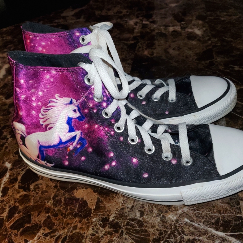 Unicorn 🦄 Converse Women's size 9
